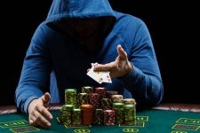 Tìm Hiểu Về Tilt Trong Poker: Mẹo Kiểm Soát Và Ngăn Chặn Hiệu Quả